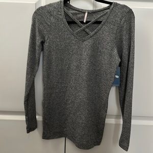 cross v neck long sleeve